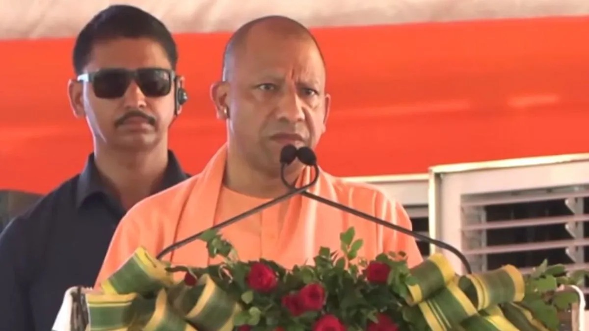 कांवड़ यात्रा पर CM योगी की दो टूक! -1छोटी-छोटी बातों पर हुड़दंग नहीं होना चाहिए, विरोधियों को मौका मत दीजिए-1