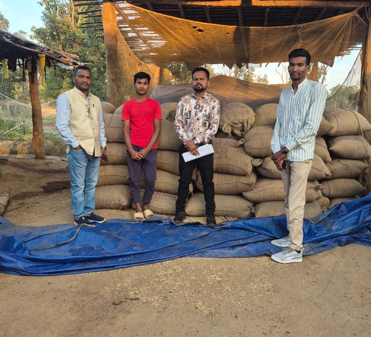 मोहला में खाद्य एवं मंडी विभाग द्वारा 40 कट्टा धान जब्त