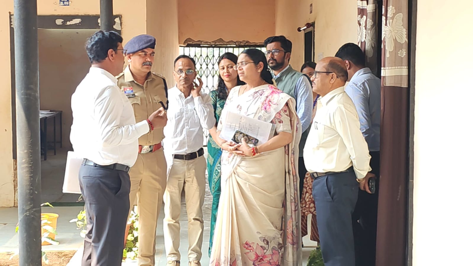 PMO में शिकायत के बाद एक्शन: गरियाबंद में 4.33 करोड़ की लाइब्रेरी निर्माण पर लगी रोक
