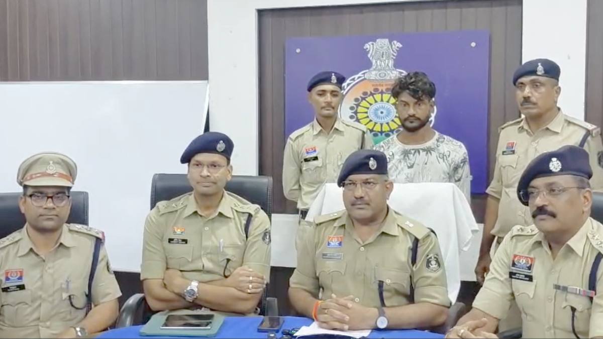 -1बात नहीं की तो मार डाला-1... भिलाई में 19 वर्षीय नर्सिंग छात्रा की हत्या का खुलासा, एकतरफा प्यार में आरोपी गिरफ्तार