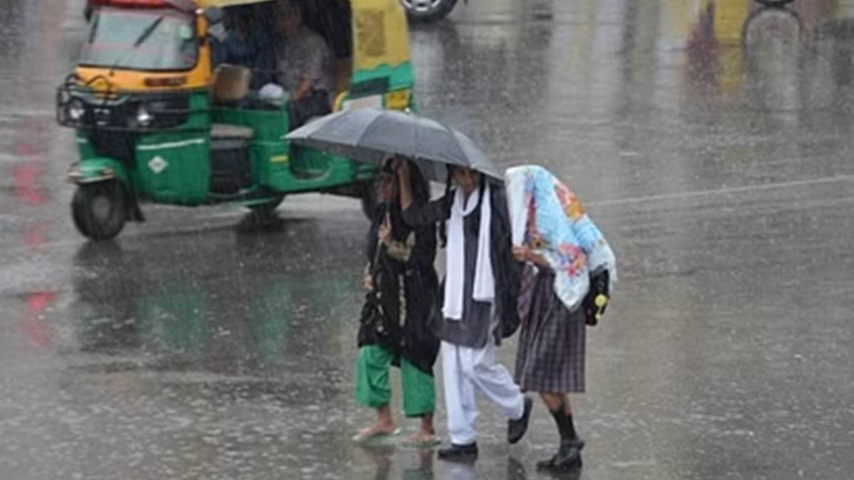 अगले तीन दिन बारिश में दिखेगी कमी, बढ़ेंगे तापमान, रायपुर में देर शाम बारिश के आसार