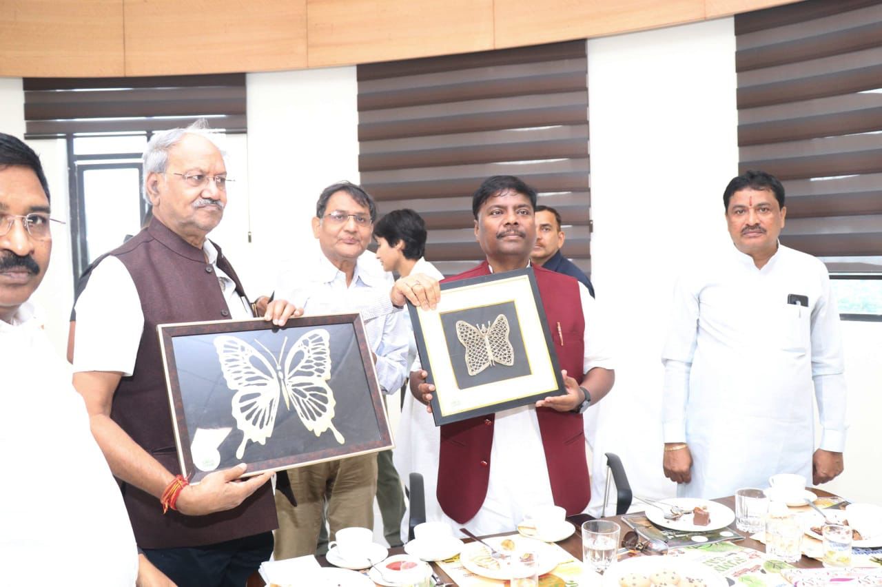 वन मंत्री केदार कश्यप  ने नंदनवन जंगल सफारी में किया नियोनेटल केयर यूनिट और प्रशासनिक भवन का उद्घाटन