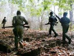 नक्सली हमले में सीआरपीएफ के दो जवान घायल, रायपुर रेफर