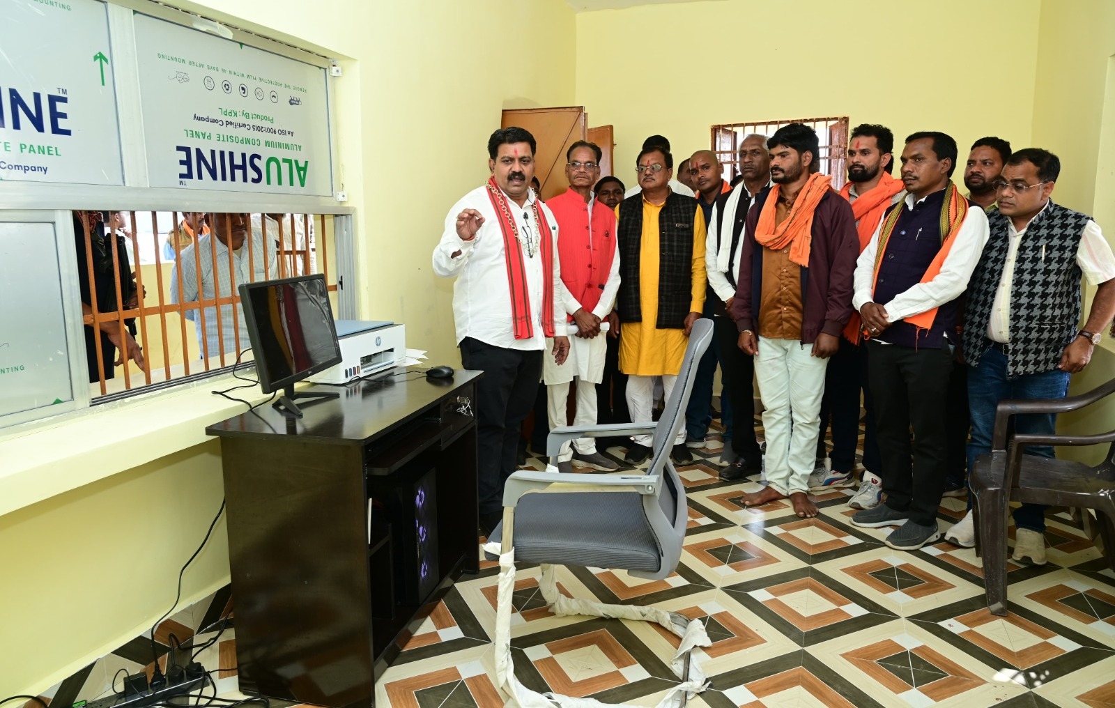 उप मुख्यमंत्री विजय शर्मा ने बैगा बाहुल्य लरबक्की में अटल डिजिटल सुविधा केंद्र का किया लोकार्पण