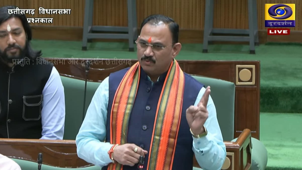 गुजरात में ब्लैकलिस्टेड दवा पर छत्तीसगढ़ विधानसभा में बवाल! विपक्ष के तीखे सवालों के बीच स्वास्थ्य मंत्री ने किया बड़ा खुलासा