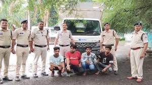  राजनांदगांव में अवैध पशु तस्करी पर पुलिस ने की कड़ी कार्रवाई,4 आरोपी गिरफ्तार