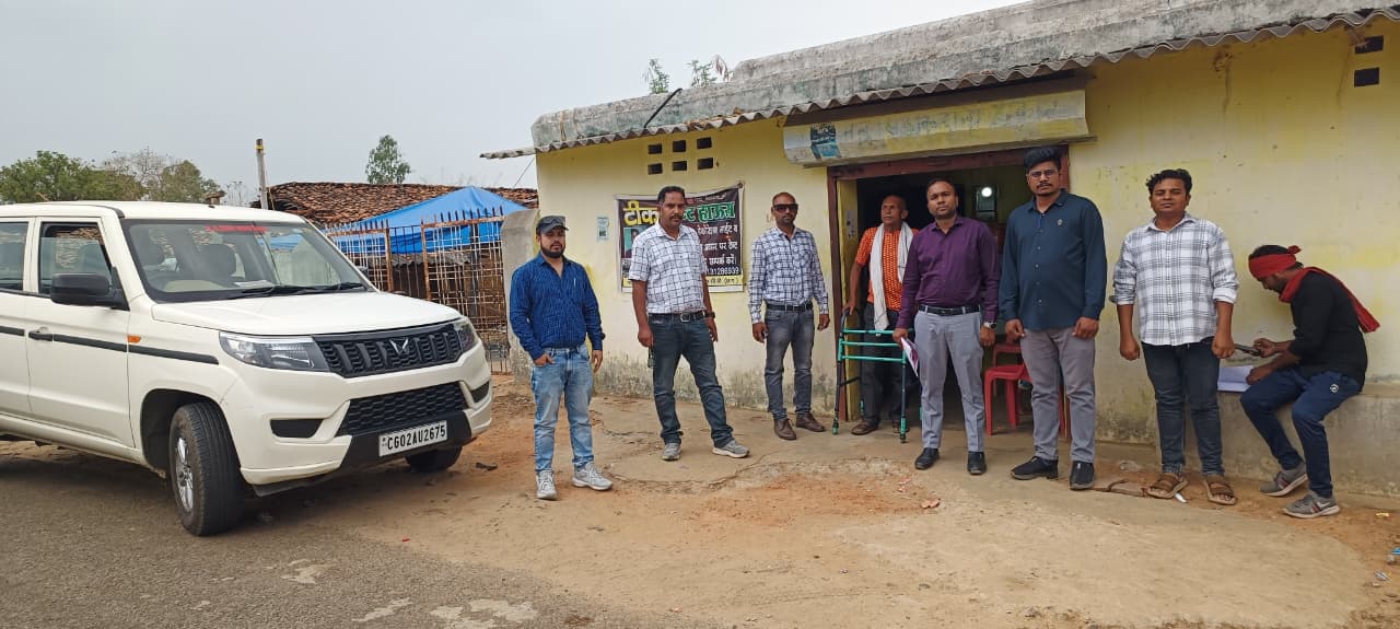 झोलाछाप डॉक्टरों पर स्वास्थ्य विभाग की बड़ी कार्रवाई: मनेन्द्रगढ़ के ग्राम भौता में उपयोग की गई दवा व इंजेक्शन जप्त