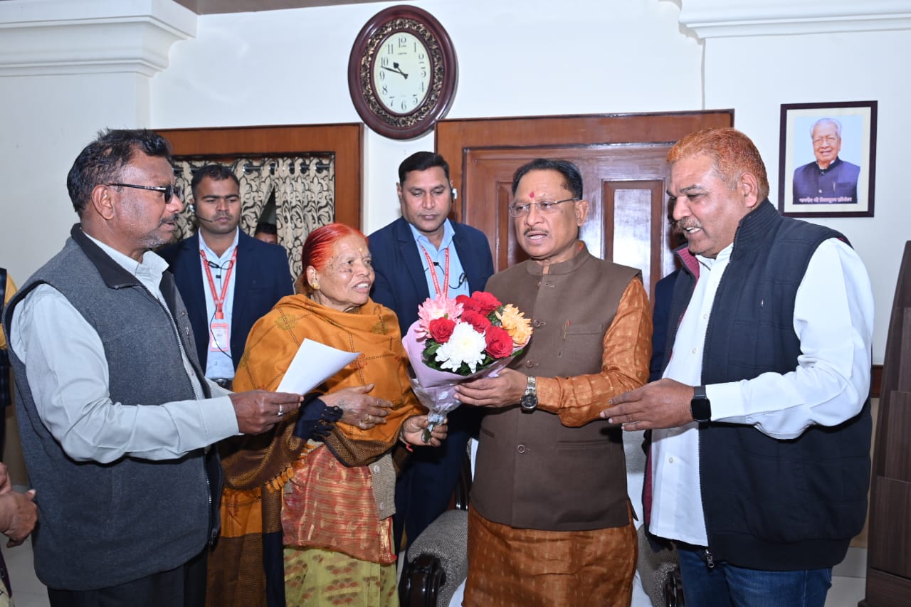 मुख्यमंत्री को आदिवासी सेवा समिति के अभिनन्दन समारोह में शामिल होने मिला निमंत्रण