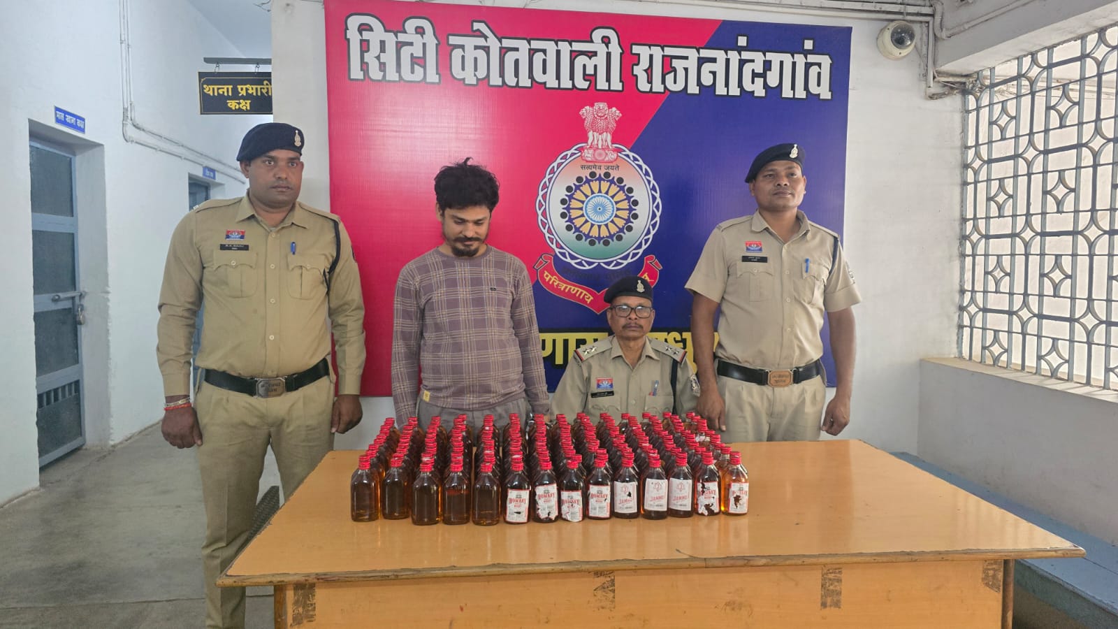 एसपी अंकिता शर्मा के निर्देशन में कोतवाली थाना की बड़ी कार्रवाई, ममता नगर से 161 पौव्वा अंग्रेजी शराब जब्त