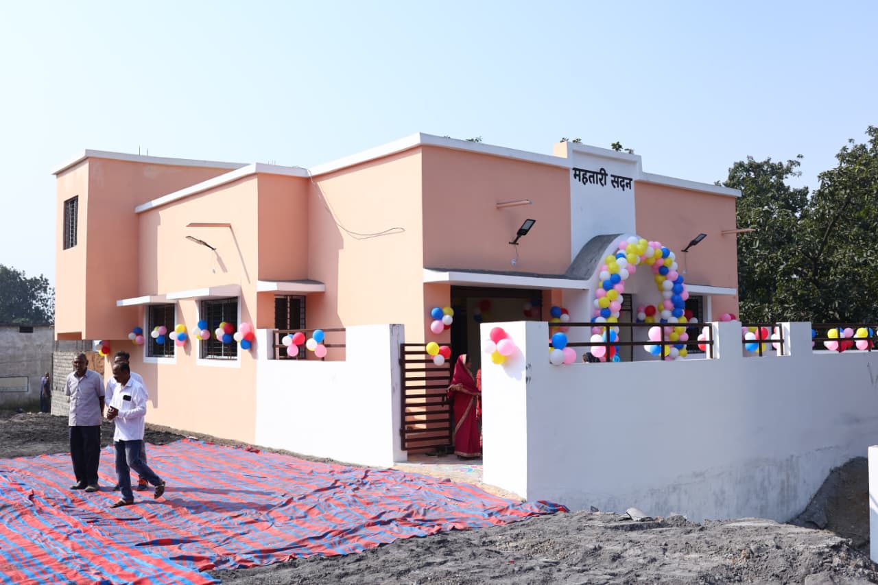 वित्त मंत्री चौधरी ने महापल्ली एवं गोपालपुर में महतारी सदन का किया लोकार्पण