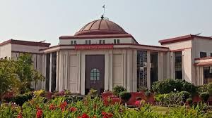   छत्तीसगढ़ हाई कोर्ट का बड़ा फैसला,2006 से पहले रिटायर कर्मचारियों को मिलेगा पेंशन लाभ