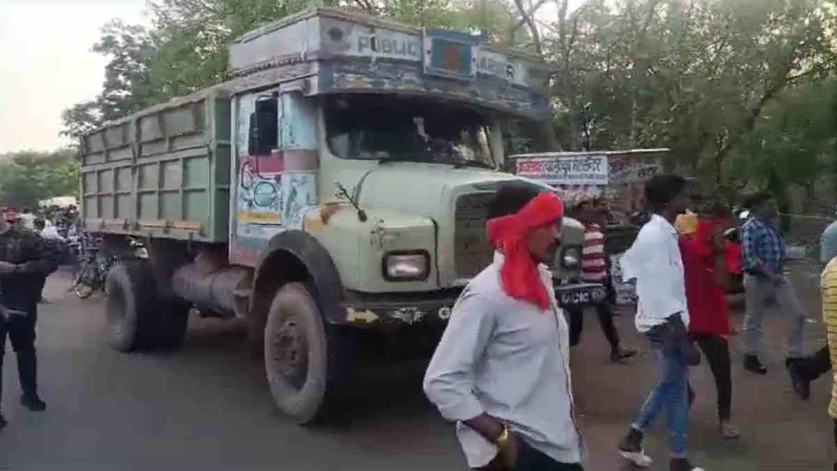 स्कूटी से ट्यूशन जा रही छात्रा को ट्रक ने रौंदा, मौके पर ही मौत