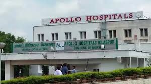 मरीज की सांस अटकती रही,4 एम्बुलेंस बदलकर मरीज को रायपुर पहुंचाया गया