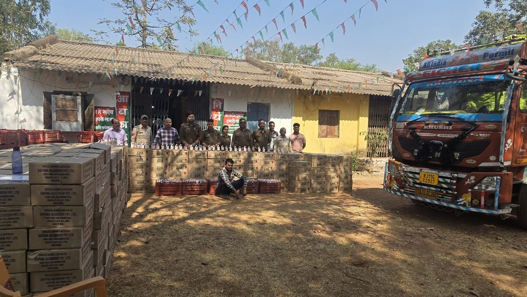 आबकारी विभाग की बड़ी कार्रवाई,25 लाख की शराब जब्त 