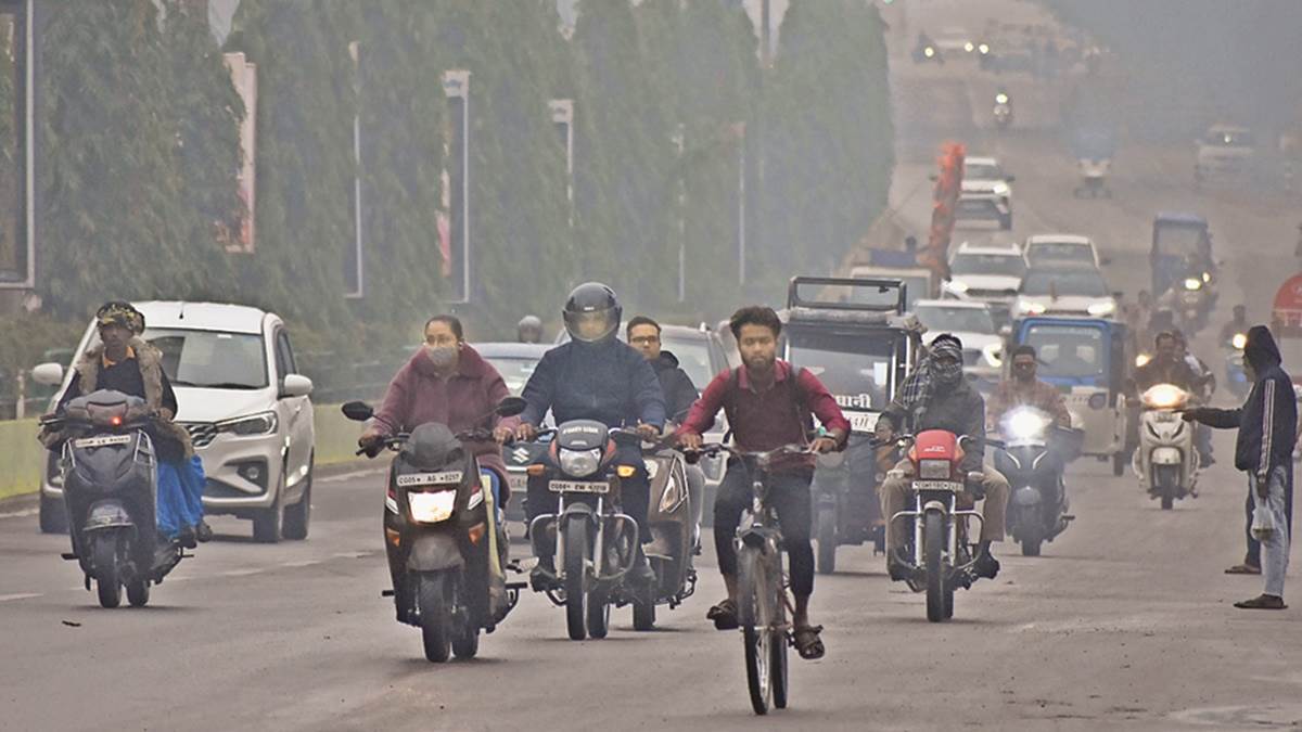 छत्‍तीसगढ़ में ठंड का कहर, बारिश से दिन में भी ठिठुरन