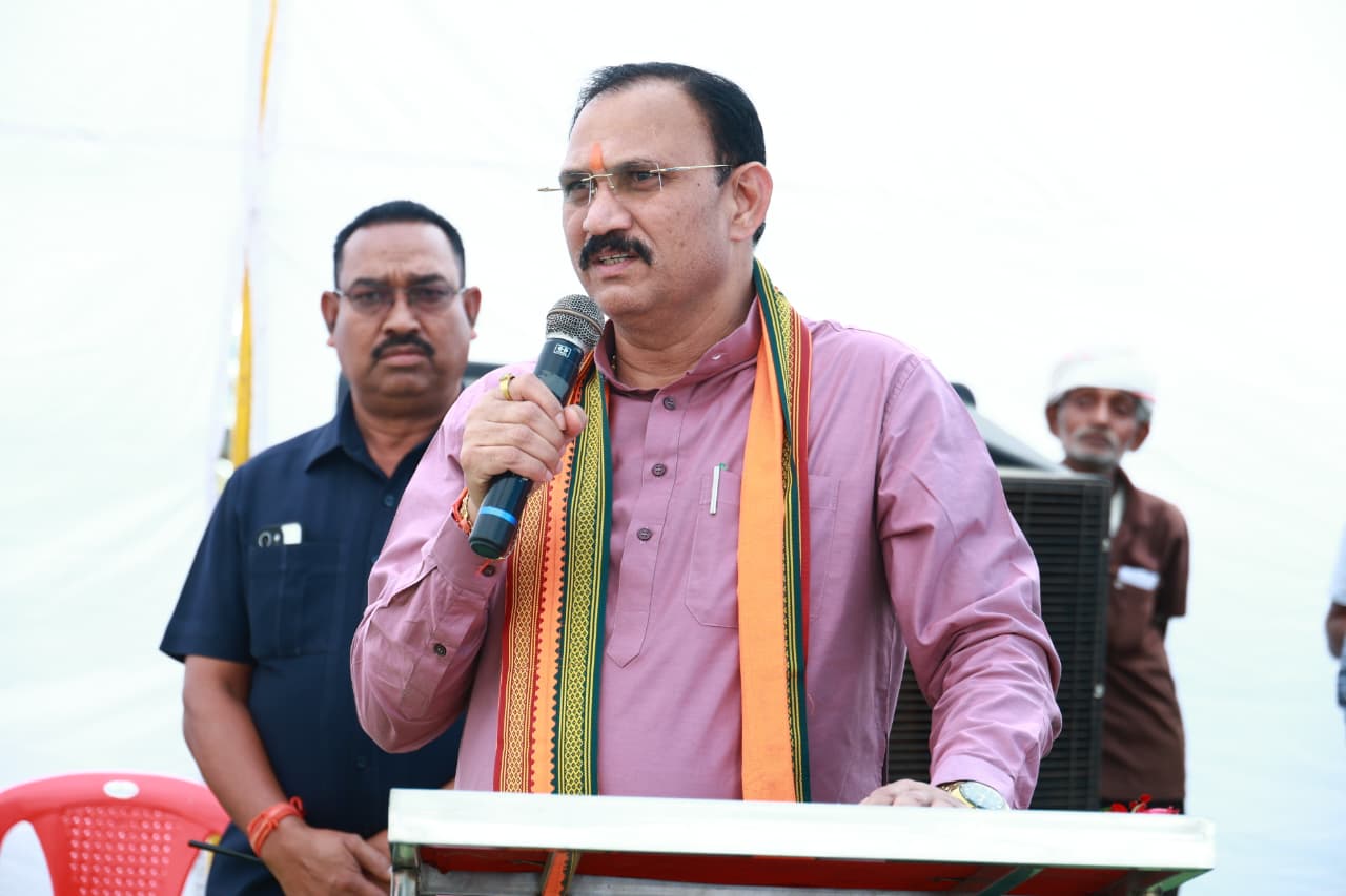 चिरमिरी को मिलेगी रोशनी की आज़ादी — 75 साल बाद पहली बार पहुंचेगी शहर के सभी वार्डो में सरकारी बिजली
