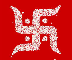 जानिए मुख्य द्वार पर क्यों बनाया जाता है स्वस्तिक? पढ़ें इसके पीछे का गहरा रहस्य