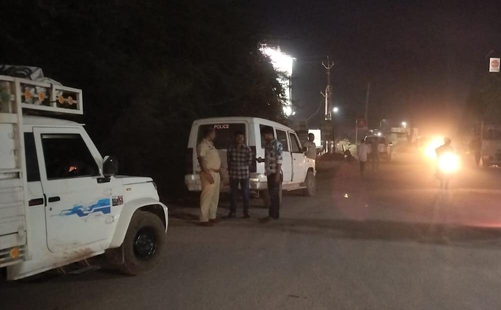  यातायात नियमों का उल्लंघन करने वाले 107 वाहन चालको पर बेमेतरा पुलिस की सख्त कार्यवाही