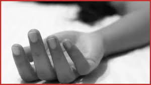 मां ने लगाई फटकार तो 10वीं कक्षा की छात्रा ने उठाया खौफनाक कदम 