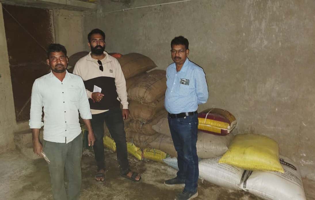 खरीफ विपणन वर्ष 2025-26 : धान के अवैध बिक्री की रोकथाम के लिए कोचियों एवं बिचौलियों पर की जा रही कड़ी कार्रवाई