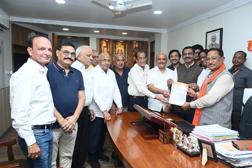 अग्रवाल समाज का प्रतिनिधि मंडल मुख्यमंत्री साय से मिला  छत्तीसगढ़ में फैलाए जा रहे जातिवाद पर की कठोर कार्रवाई की मांग