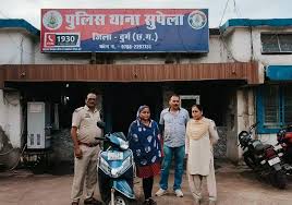 दुर्ग में गरीब महिलाओं को आत्मनिर्भर बनाने के नाम पर धोखाधड़ी, महिला गिरफ्तार