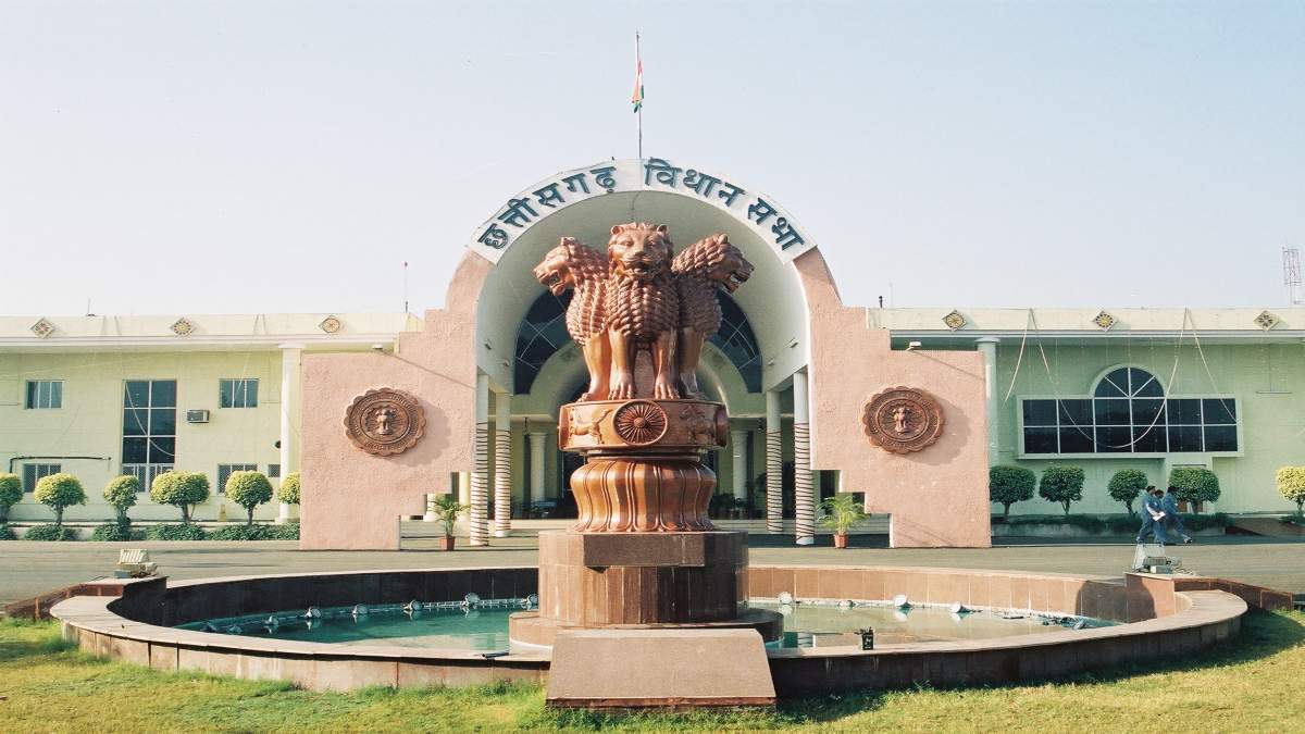 बजट सत्र :सदन में गरमाया किसान आत्महत्या का मुद्दा ,सत्तापक्ष के जवाब से विपक्ष नाराज...