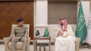 मुनीर ने रियाद में सऊदी अरब के रक्षा मंत्री से की सुरक्षा वार्ता,सऊदी पर हमला तो क्या कूदेगा पाकिस्तान? 