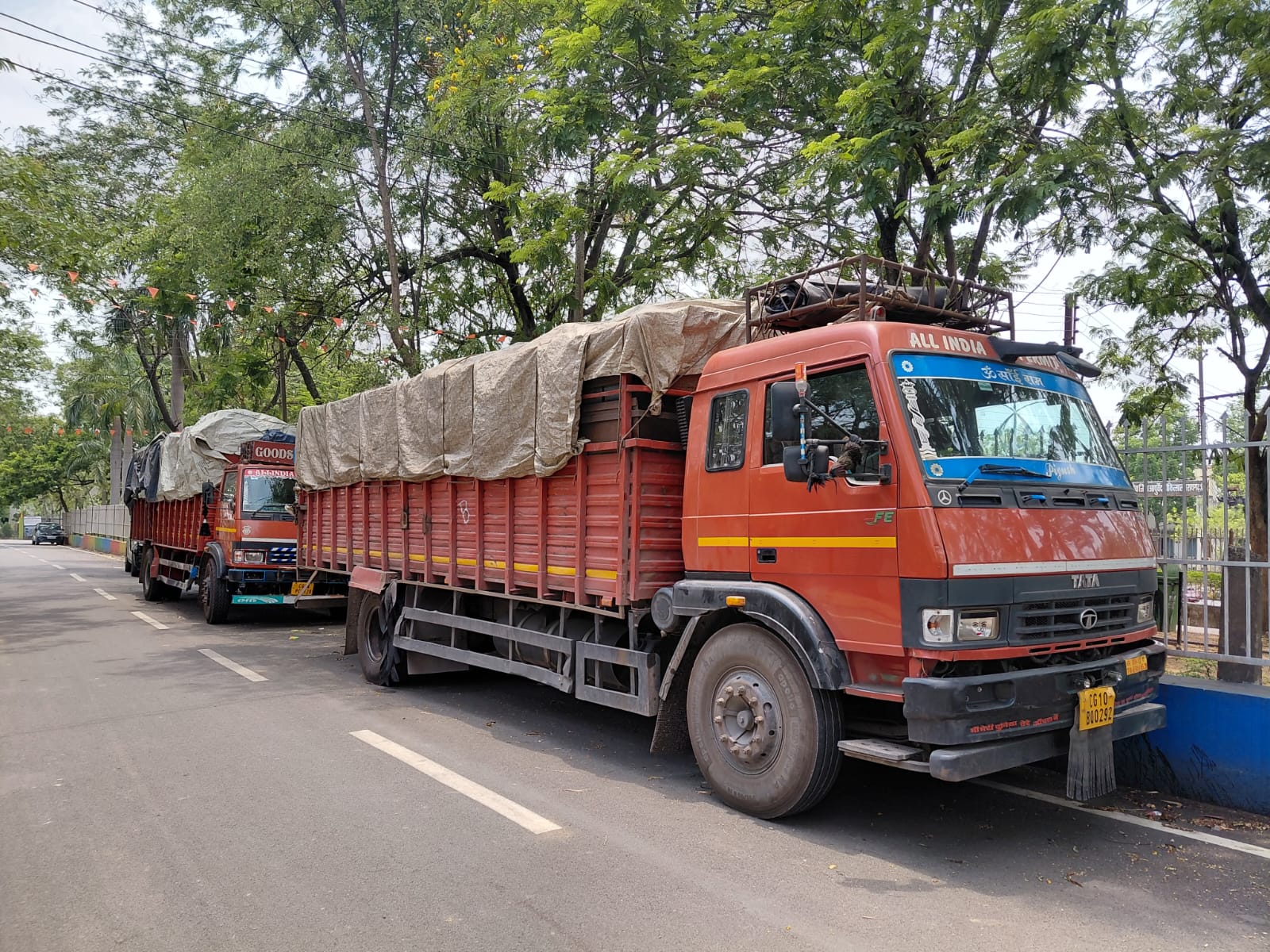 ऑपरेशन प्रहार: रायगढ़ पुलिस का बड़ा एक्शन, 27 टन अवैध कबाड़ जब्त