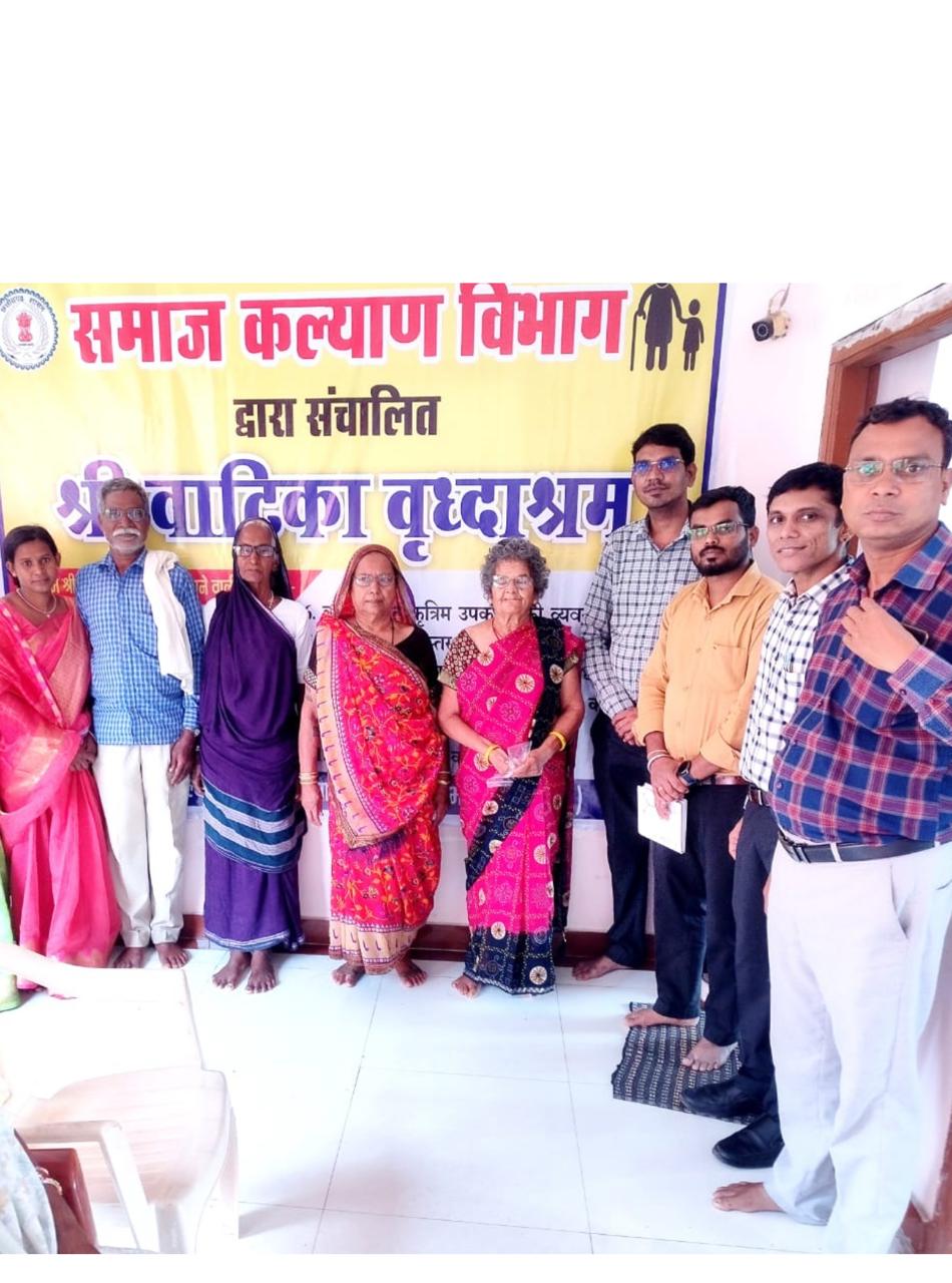 श्री वाटिका वृद्धाश्रम में विशेष शिविर का किया गया आयोजन,60 से अधिक बुजुर्गो बका किया नेत्र जांच