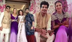 क्या सच में स्मृति और पलाश की टूट गई शादी? मंधाना ने डिलीट किए फोटोज