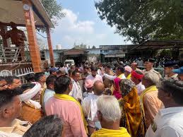 मां बम्लेश्वरी मंदिर विवाद गहराया:ट्रस्ट और गोंड समाज आमने-सामने, आंदोलन की चेतावनी तक पहुंचा मामला