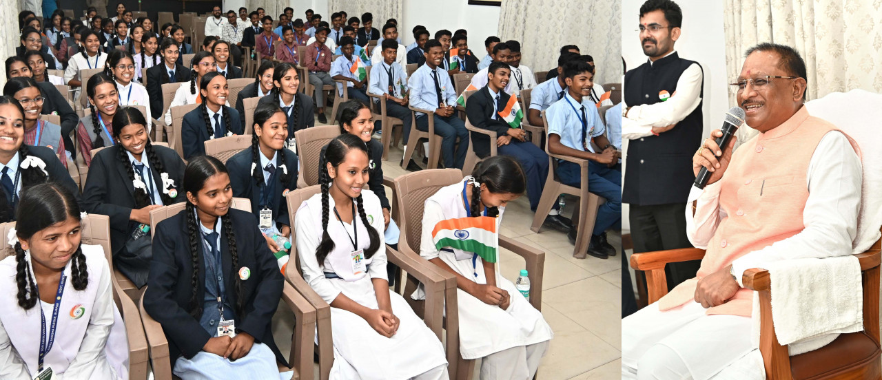 हवाई यात्रा कर रायपुर पहुंचे बीजापुर के मेधावी विद्यार्थियों में आसमान छूने का हौसला