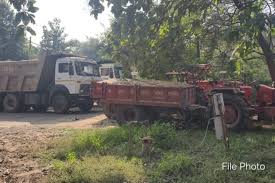 अवैध खनन पर कार्रवाई,छह वाहन जब्त