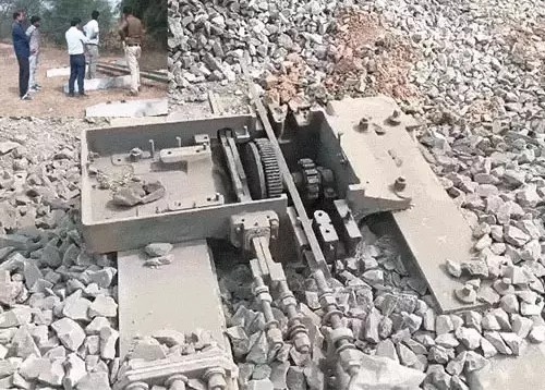 कोरबा में कबाड़ चोरों का आतंक: रेलवे पटरी काटकर ले गए,2 करोड़ कीमत बताया जा रहा