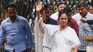 पश्चिम बंगाल में मुख्यमंत्री ममता बनर्जी का जलवा बरकरार ,सभी 6 सीटों पर TMC ने बनाई बड़ी बढ़त