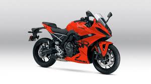 2026 Suzuki GSX-8R ग्लोबल लेवल पर हुई पेश, बेहतर एयरोडायनामिक्स और एडवांस फीचर्स से लैस
