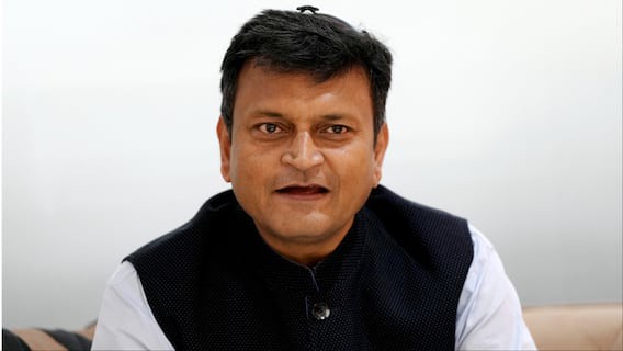 बीजेपी प्रवक्ता अजय आलोक का बड़ा बयान,जो कुंभ नहाने नहीं गए वो इफ्तार...