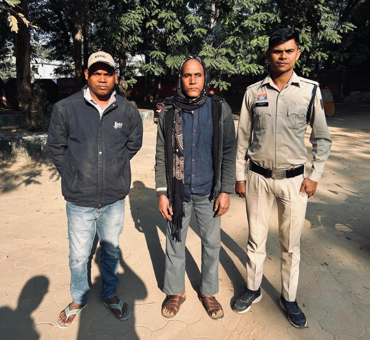 ग्राम बरपाली शराब रेड कार्यवाही दौरान आबकारी टीम से हुज्जतबाजी करने वाले दो आरोपियों को पुसौर पुलिस ने गिरफ्तार कर भेजा रिमांड