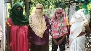 महासमुंद : NH-53 किनारे अनैतिक कार्य से परेशान लोगों ने चार महिलाओं को पकड़ा, पुलिस को सौंपा