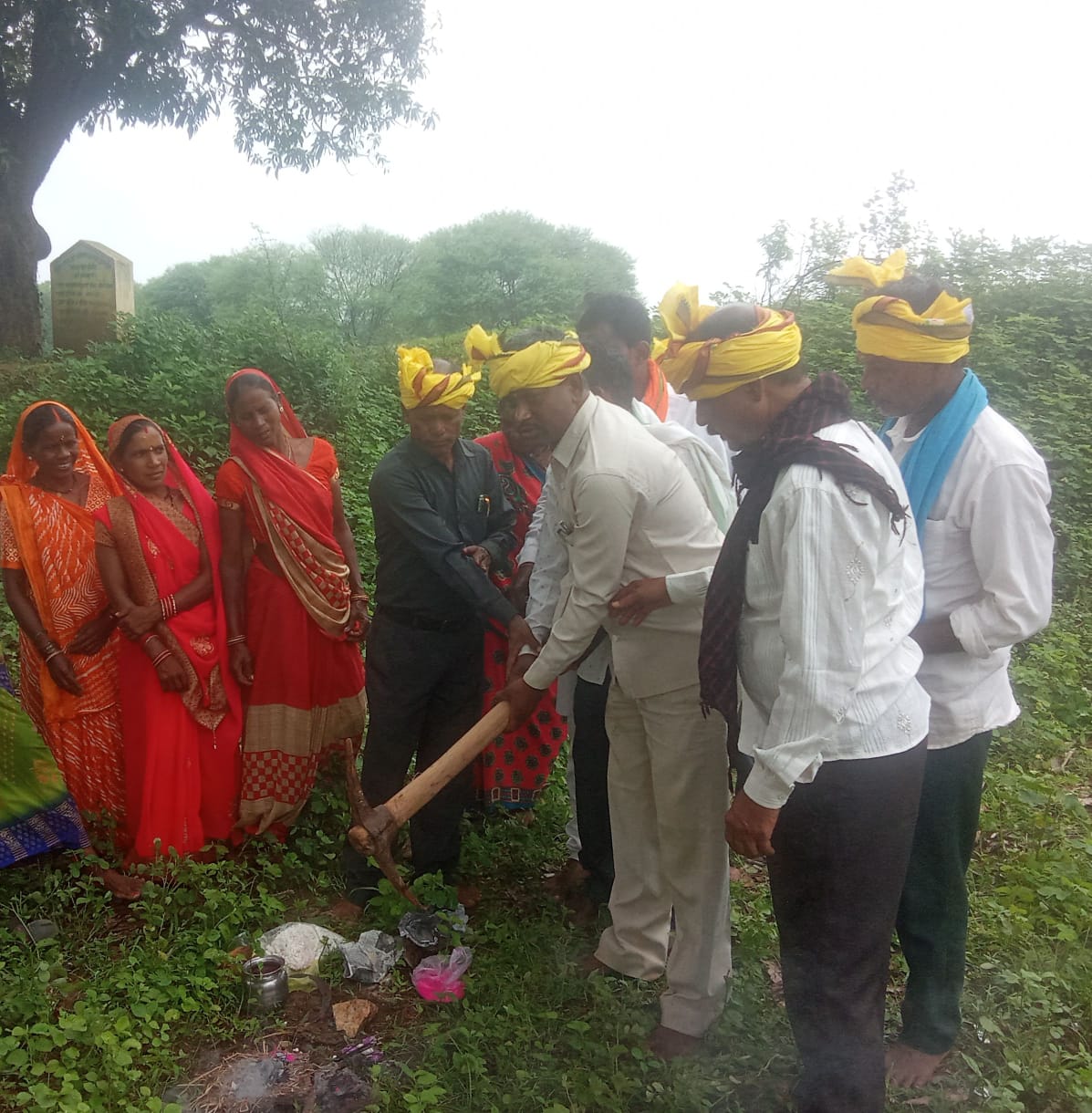 सामुदायिक व सामाजिक भवनों के निर्माण से सभी समाज के लोगों को मिलता है लाभ :  हारुन मानिकपुरी