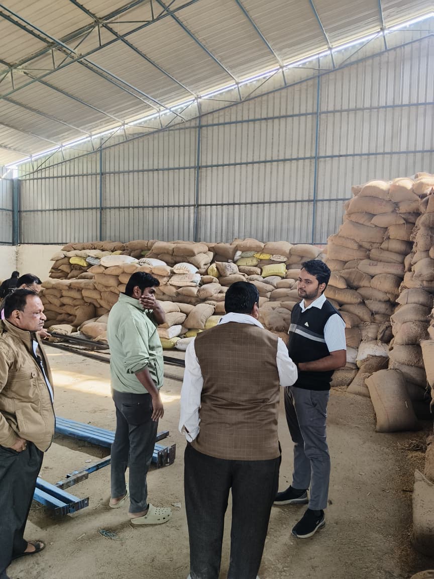 कस्टम मिलिंग धान उपार्जन नियम के उल्लंघन का मामला,राइस मिल से 9,562 क्विंटल धान जब्त