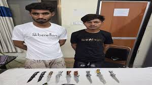बिलासपुर पुलिस ने चाकू लेकर घूम रहे दो बदमाशों को किया गिरफ्तार 