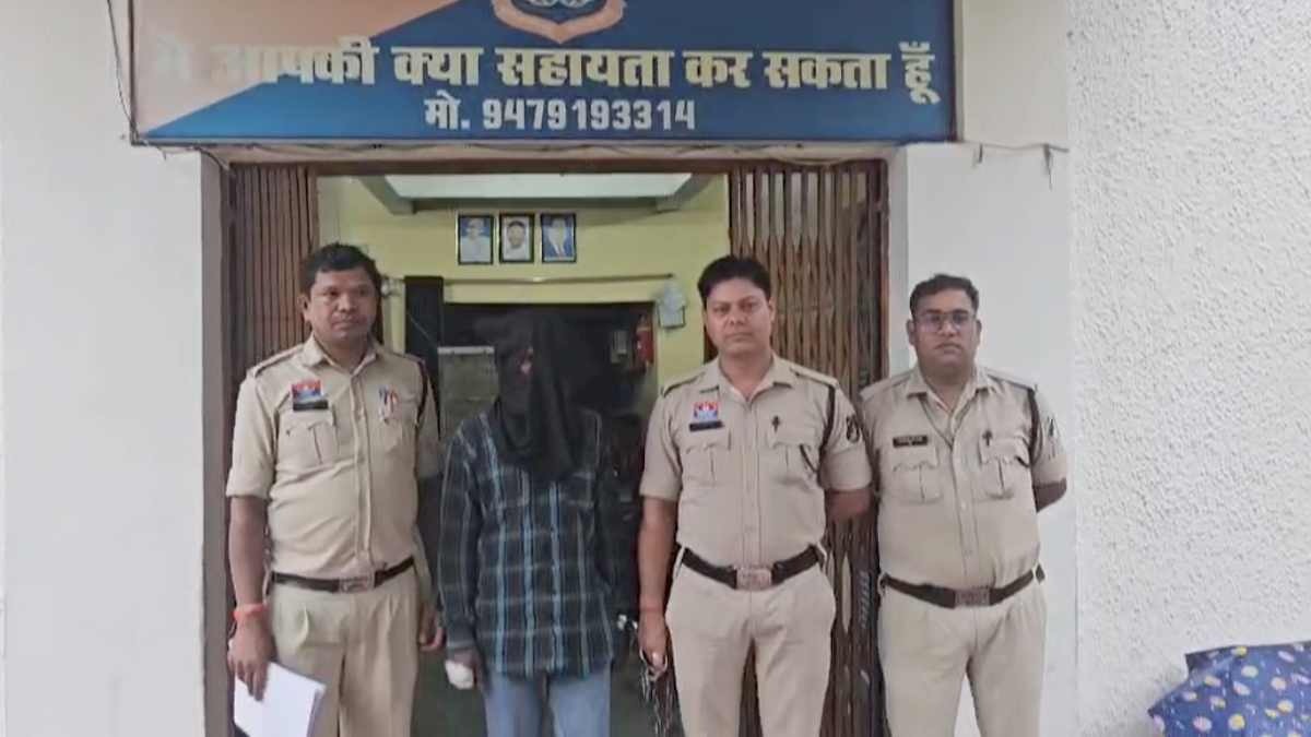 महिला बनकर ज्वेलर्स लूटने वाला मास्टरमाइंड गिरफ्तार! कट्टा, मिर्ची पाउडर और जेल में रची गई थी पूरी साजिश