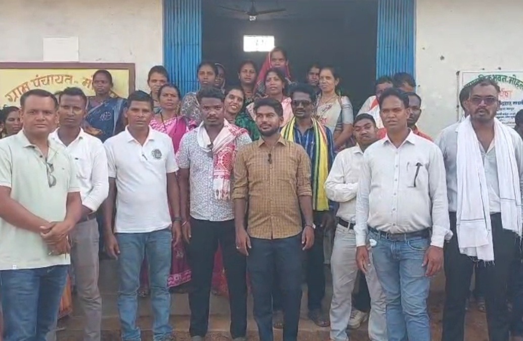 185 सरपंचों के विरोध के बीच मोहला जनपद CEO प्रांजल प्रजापति का तबादला, जांच कमेटी गठित