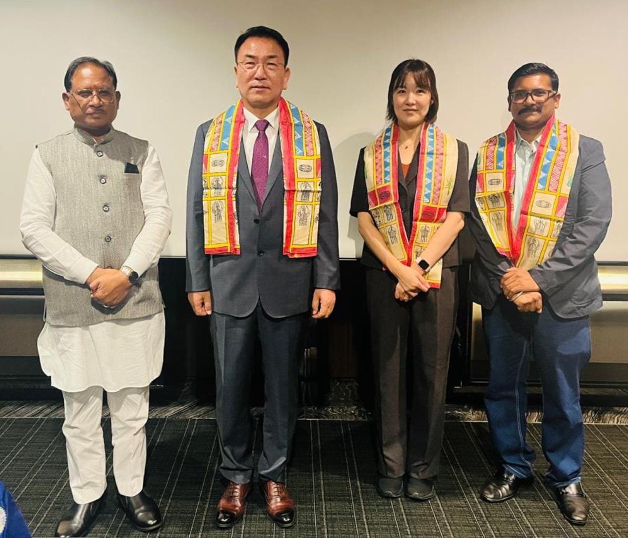  मुख्यमंत्री साय ने दक्षिण कोरिया प्रवास में ModernTech Corp. और UNECORAIL को छत्तीसगढ़ में निवेश व सहयोग के लिए किया आमंत्रित