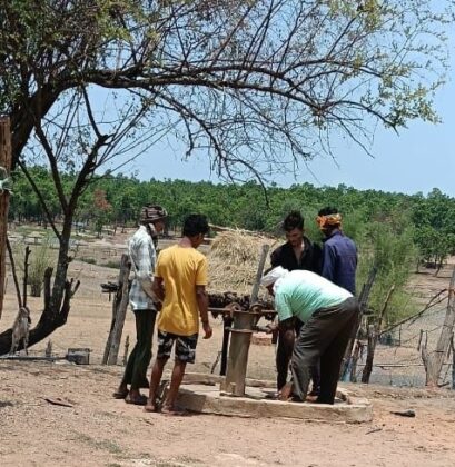 भीषण गर्मी में राहत; हैंडपंप मरम्मत से ग्रामीणों को मिली सुविधा