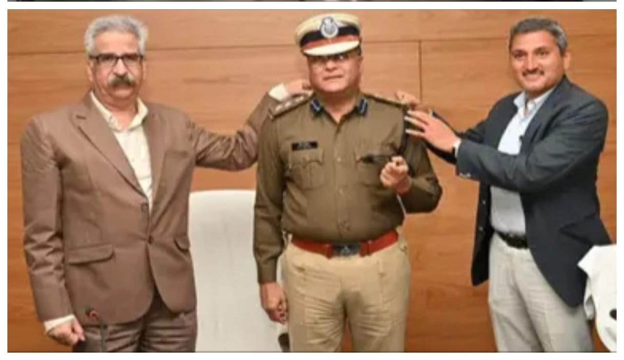 पुलिस अधीक्षक विजय अग्रवाल एस एस पी पदोन्नत ,विभाग के अन्य अधिकारियों के लिए बनेंगे प्रेरणा 