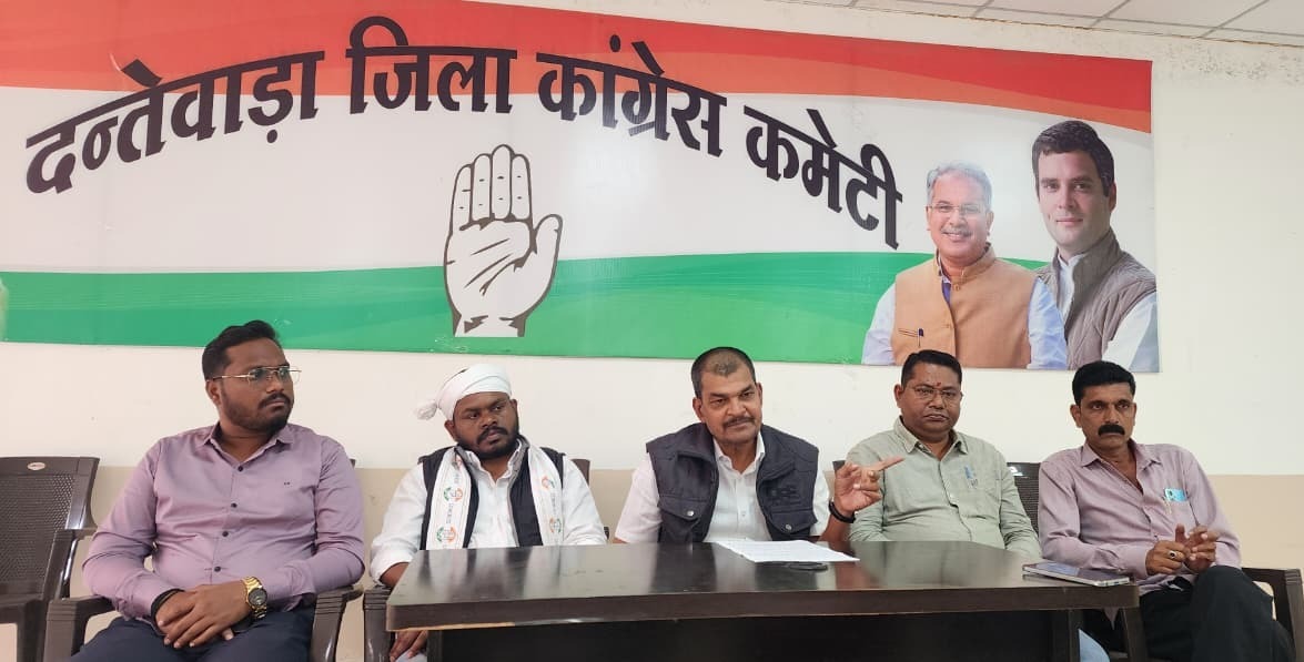 जगतगुरू शंकराचार्य को स्नान से रोकना भाजपा का हिन्दू विरोधी चरित्र - कांग्रेस