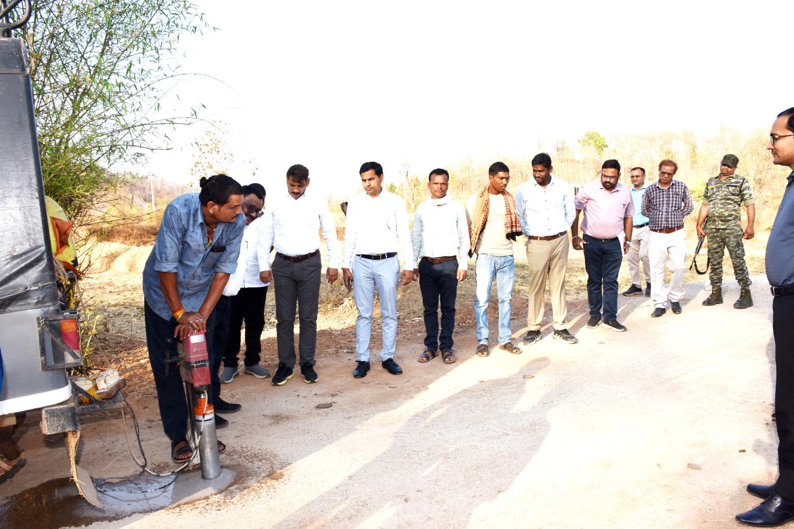 निर्माण कार्यों में गुणवत्ता से नहीं चलेगा समझौता– कलेक्टर  गोपाल वर्मा